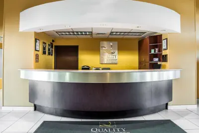 Photo 4 - Quality Inn Grand Suites Bellingham