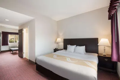 Photo 5 - Quality Inn Grand Suites Bellingham
