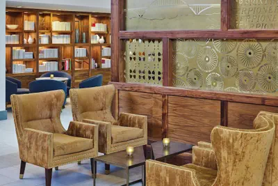 Photo 3 - Sheraton Portland Airport Hotel