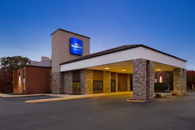 Photo 2 - Baymont by Wyndham Rocky Mount