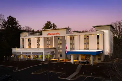 Photo 2 - Hampton Inn Asheville-Tunnel Rd.