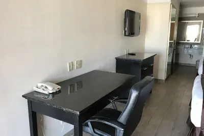 Photo 4 - Texas Inn & Suites