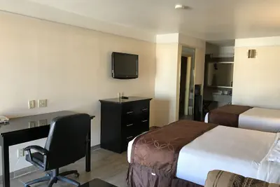 Photo 2 - Texas Inn & Suites