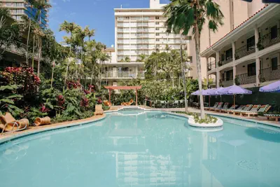 Photo 2 - Wayfinder Waikiki