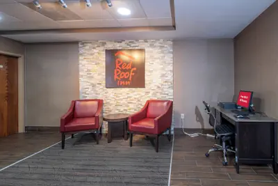 Photo 3 - Red Roof Inn Prattville