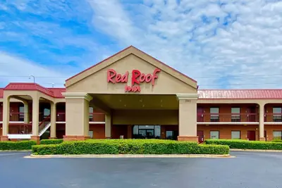 Photo 2 - Red Roof Inn Prattville