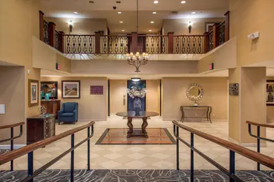 Photo 5 - Arlington Court Suites, a Clarion Collection Hotel