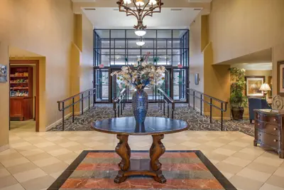 Photo 2 - Arlington Court Suites, a Clarion Collection Hotel