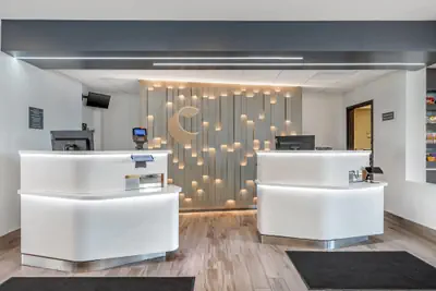 Photo 3 - Comfort Inn & Suites Arlington Heights - Buffalo Grove
