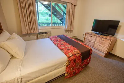 Photo 4 - Wedgewood Resort