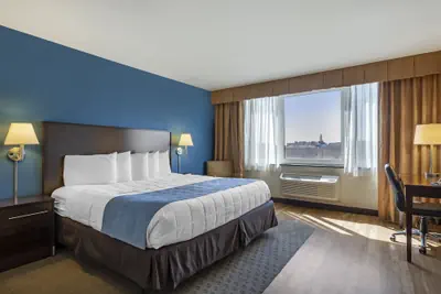 Photo 2 - The Capitol Hotel