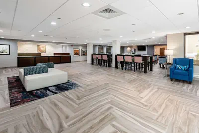 Photo 4 - Comfort Inn Chicago Schaumburg - O'Hare Airport