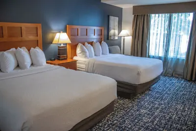 Photo 5 - Wyndham Bloomington - Mall of America