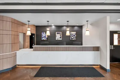 Photo 4 - Wyndham Bloomington - Mall of America
