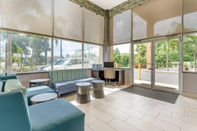 Photo 4 - Quality Inn Bradenton North I-75