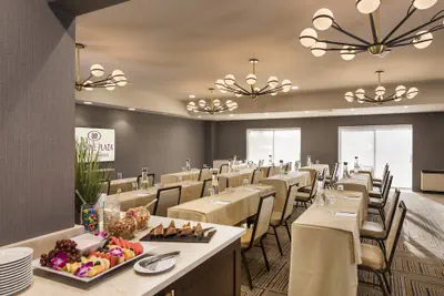Photo 2 - Crowne Plaza Providence-Warwick Airport by IHG