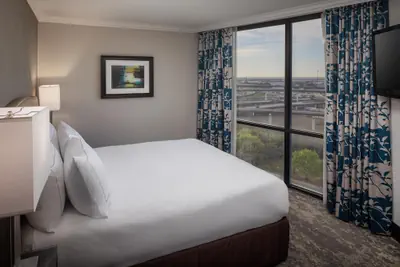 Photo 5 - Hilton Arlington, TX