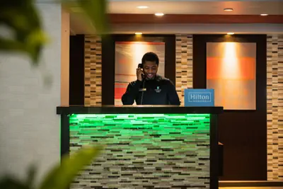 Photo 4 - Embassy Suites by Hilton Piscataway Somerset