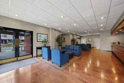 Photo 4 - Comfort Inn by the Bay