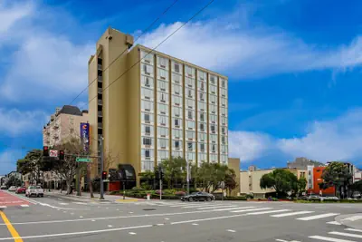 Photo 2 - Comfort Inn by the Bay