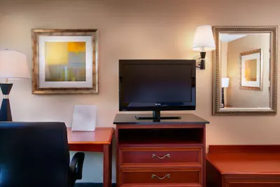 Photo 4 - Hampton Inn Alexandria/Pentagon South