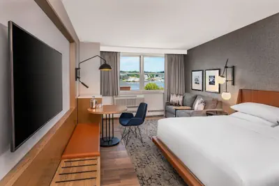 Photo 5 - Sheraton Portsmouth Harborside Hotel