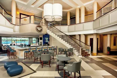Photo 4 - Sheraton Portsmouth Harborside Hotel