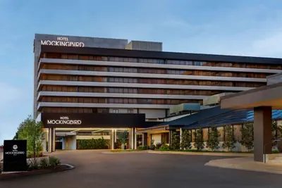 Photo 2 - Hotel Mockingbird, Dallas, A Tribute Portfolio Hotel