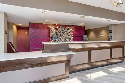 Photo 5 - Best Western Plus Kingston Hotel And Conference Center