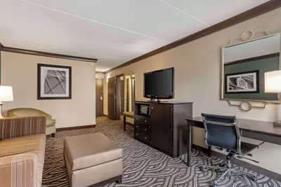 Photo 5 - Kingston Regency Inn
