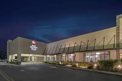 Photo 2 - Best Western Plus Kingston Hotel And Conference Center