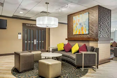 Photo 4 - Best Western Plus Kingston Hotel And Conference Center