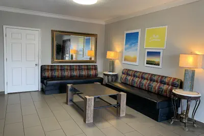 Photo 4 - Days Inn by Wyndham Jonesboro AR