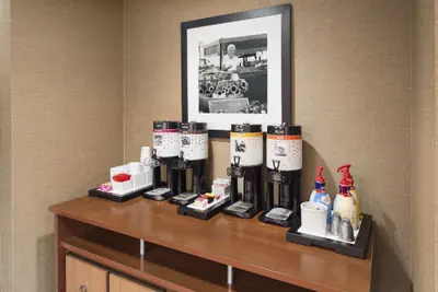 Photo 3 - Hampton Inn Findlay