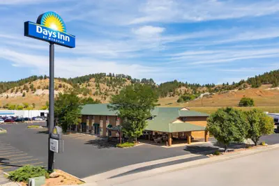 Photo 2 - Days Inn by Wyndham Spearfish