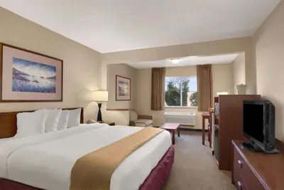 Photo 5 - Baymont by Wyndham Golden/Red Rocks
