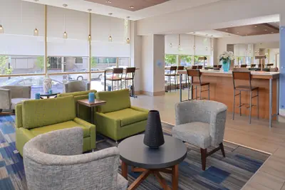 Photo 4 - Holiday Inn Express & Suites Buffalo Downtown - Medical CTR by IHG