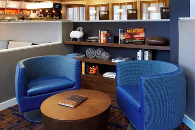 Photo 4 - Courtyard by Marriott Chicago Arlington Heights / South