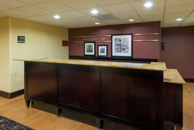 Photo 5 - Hampton Inn Baton Rouge - I-10 & College Dr.