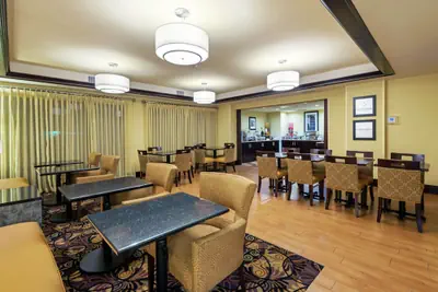 Photo 3 - Hampton Inn Baton Rouge - I-10 & College Dr.