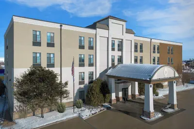 Photo 2 - Holiday Inn Express Fargo-West Acres by IHG