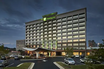 Photo 2 - Holiday Inn Alexandria at Carlyle by IHG