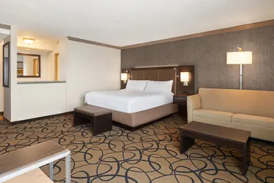 Photo 4 - Holiday Inn Boston - Cambridge Area by IHG