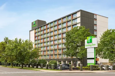 Photo 2 - Holiday Inn Boston - Cambridge Area by IHG