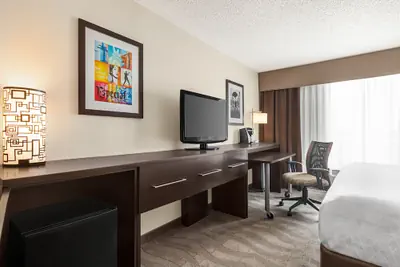 Photo 3 - Holiday Inn Boston - Cambridge Area by IHG