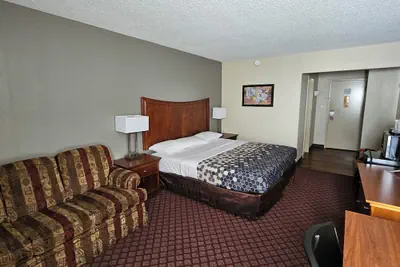 Photo 5 - Greenstay Hotel Joplin Missouri