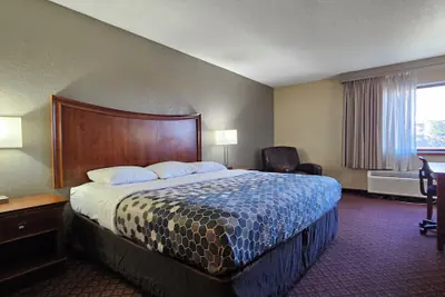 Photo 2 - Greenstay Hotel Joplin Missouri