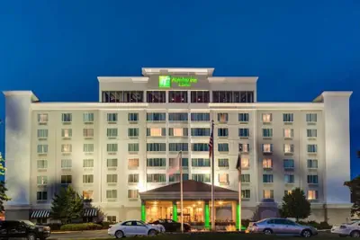 Photo 2 - Holiday Inn & Suites Overland Park West by IHG
