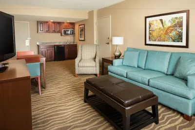 Photo 4 - Holiday Inn & Suites Overland Park West by IHG