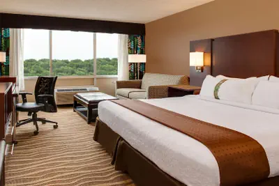 Photo 3 - Holiday Inn & Suites Overland Park West by IHG